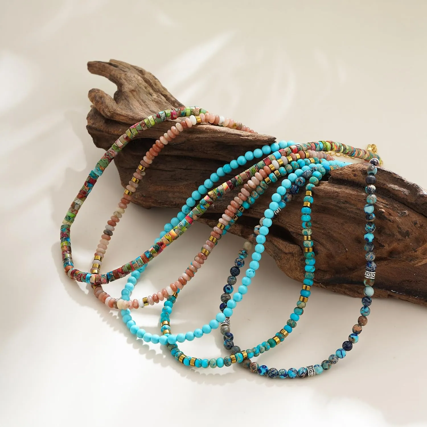 Boho Beaded Necklace for Women - Natural Turquoise Beaded Necklaces Choker Summer Beach Necklace Natural Cloroful Bead Necklaces for Teen Girls Handmade Boho Jewelry Birthday Gift