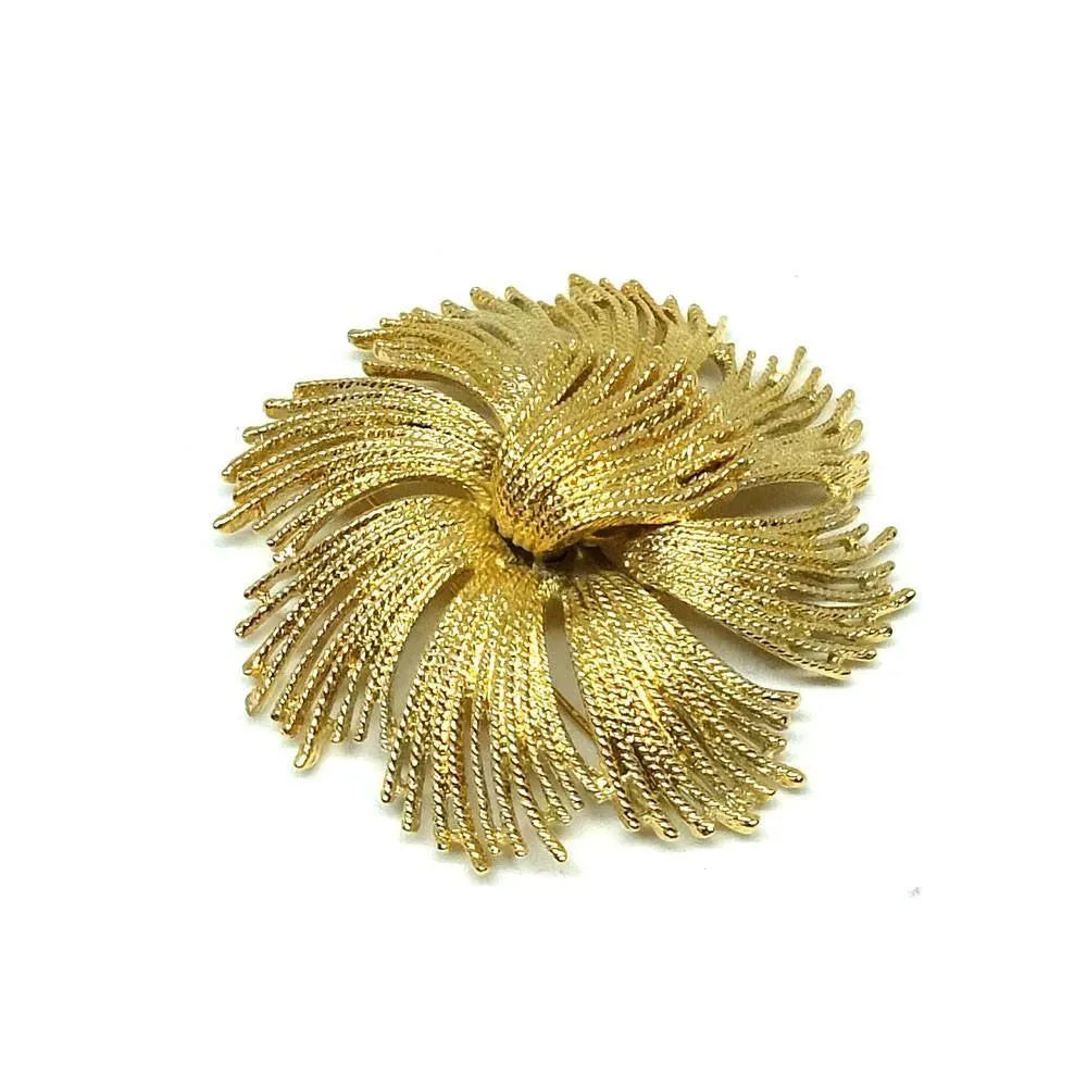 Vintage 1960s Monet Rope Flower Gold Plated Brooch Pin